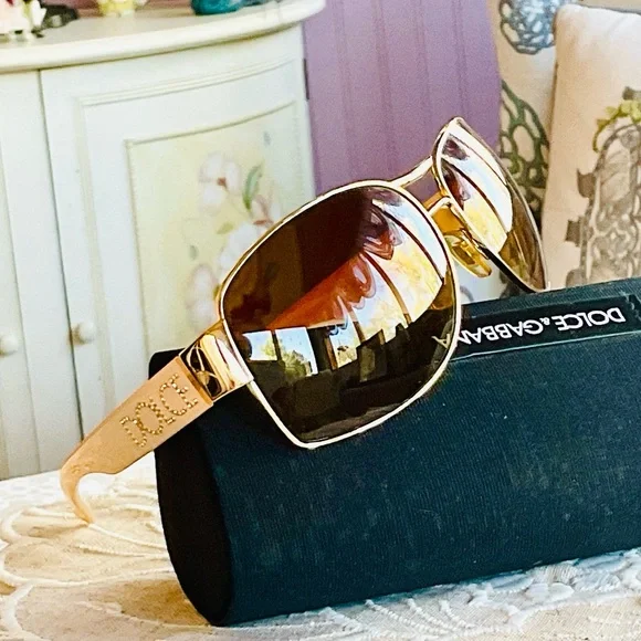 Dolce & Gabbana Beige and Gold Crystal Logo Oversized Sunglasses - Picture 3 of 7